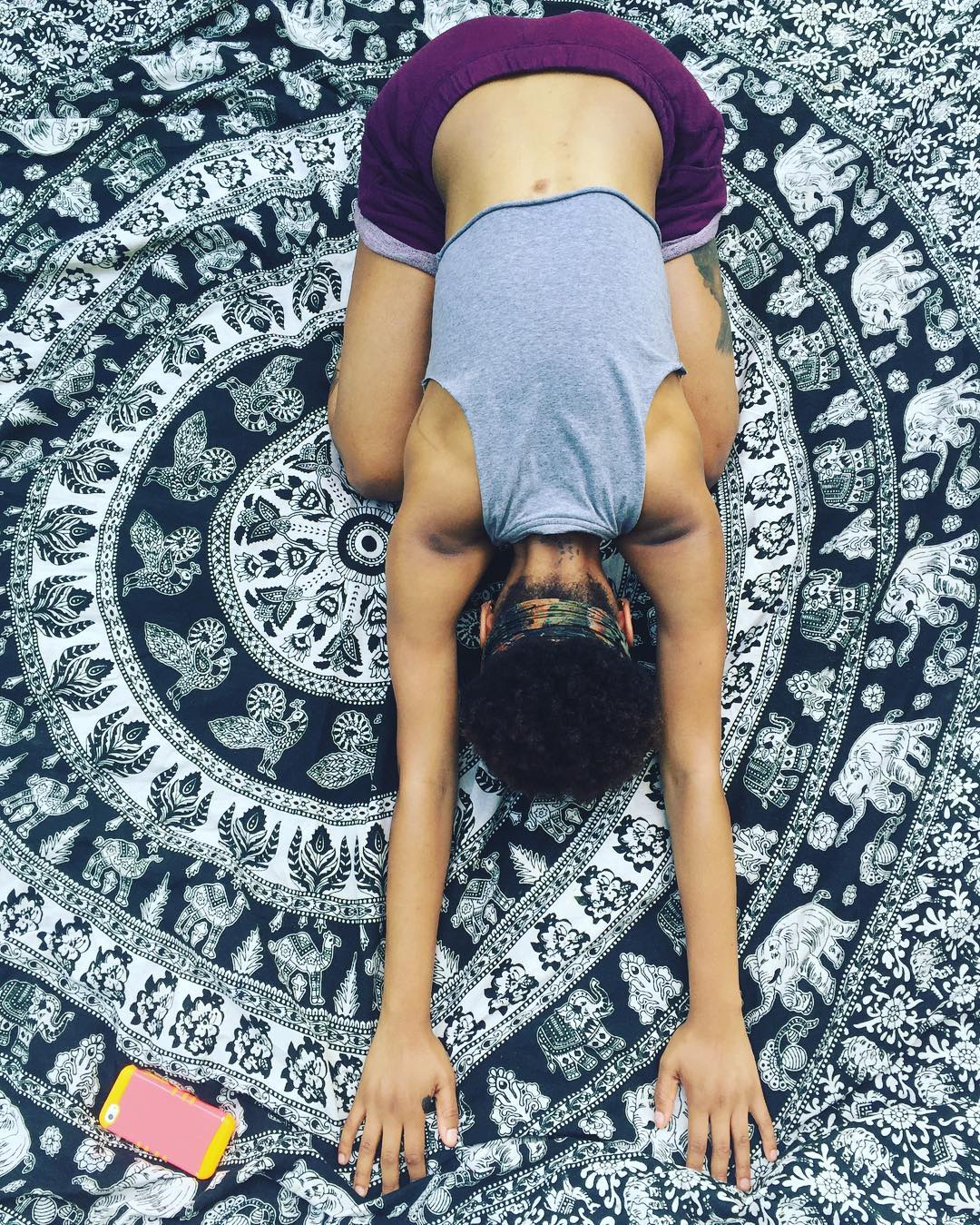 love, knowledge, growth. 💞🎓🍃✨ #yoga #yogaposes
