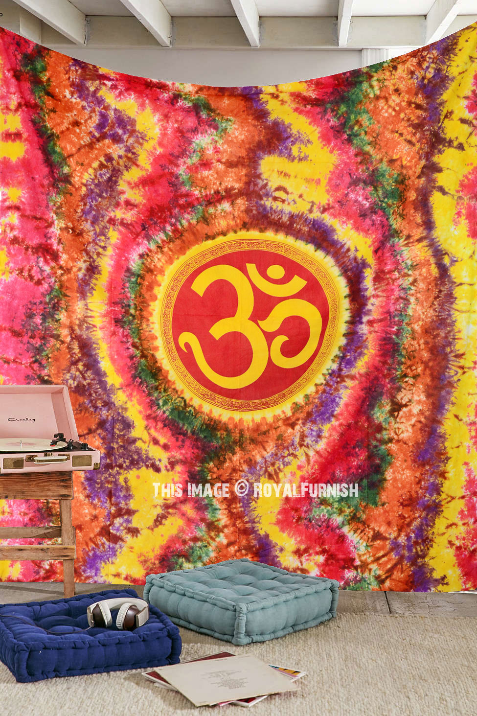 Om symbol top tapestry