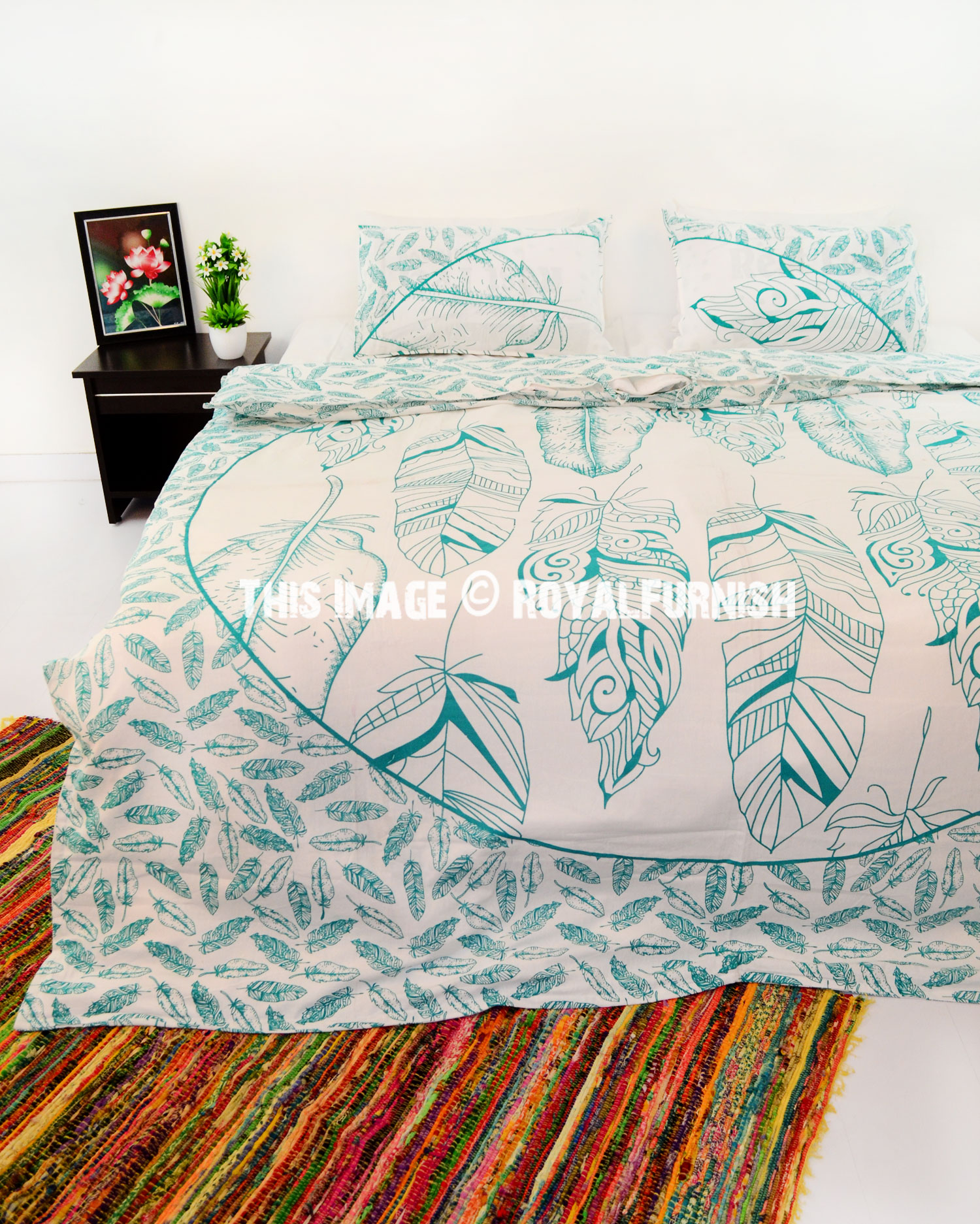 Green and White Multi Summer Feathers Cotton Duvet Cover with Set of 2