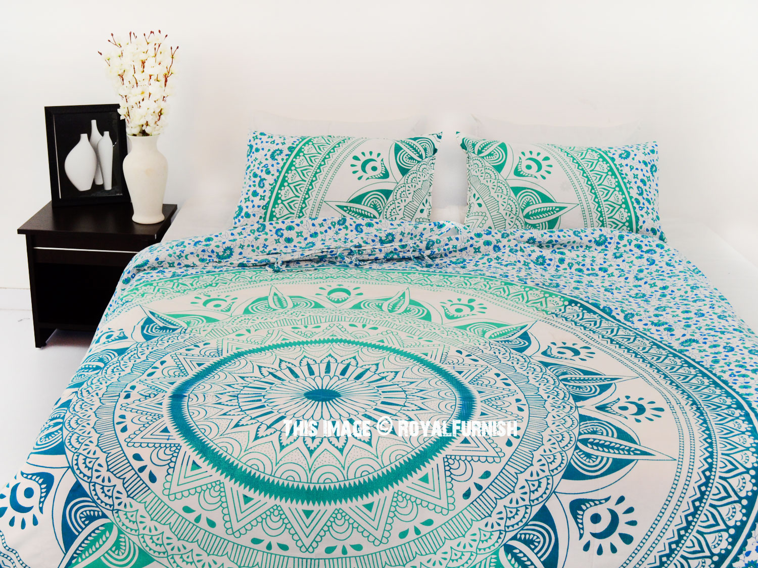 King Size Medallion Mandala Duvet Cover with Set of 2 Pillow Covers