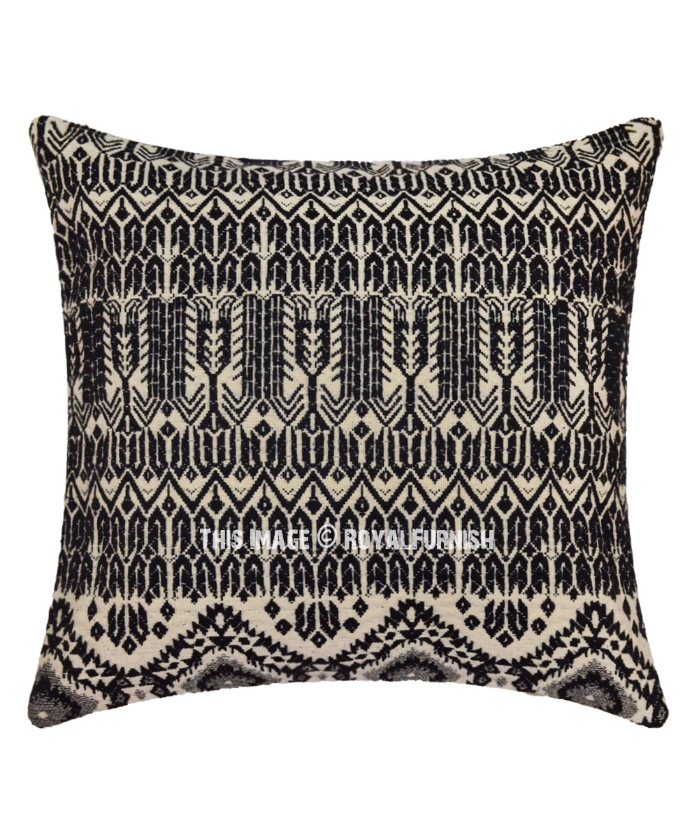 black throw pillows