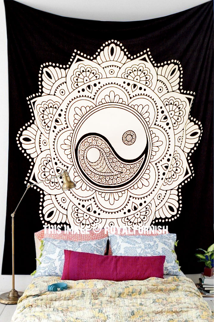 Black White Yin Yang Wall Tapestry