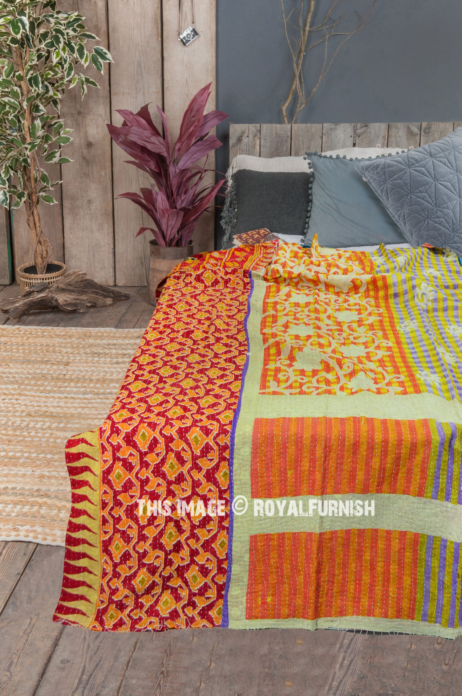 Vintage Kantha Quilt Indian Sari Throw Bohemian Bedroom Decor Patchwork Quilt 