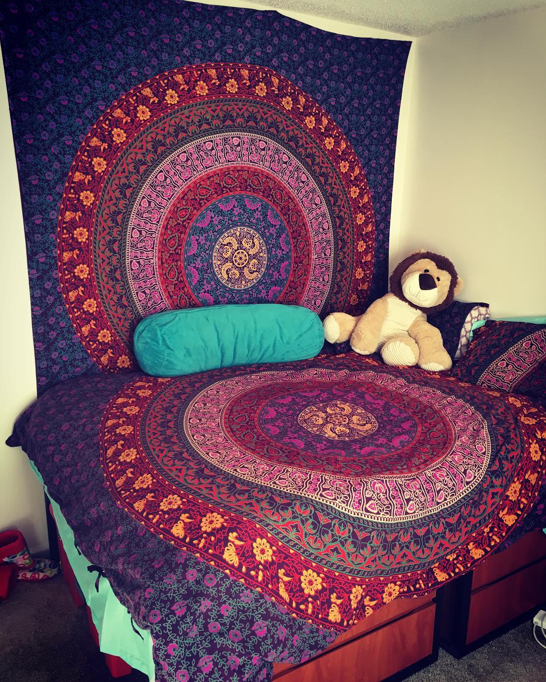 Loving my new room 😍 #tapestry #tapestries #mandalatapestry #dorm #dormdecor #apartmentdecor #royalfurnish