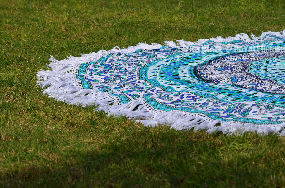 Round mandala beach towel outlet